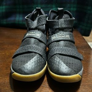 Nike LeBron 10 Black